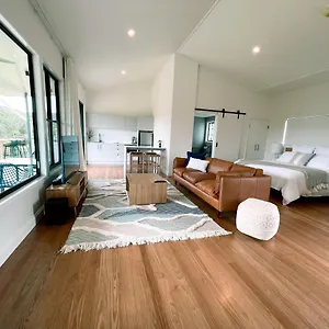 Seven Peaks Farm Farm stay Beerwah